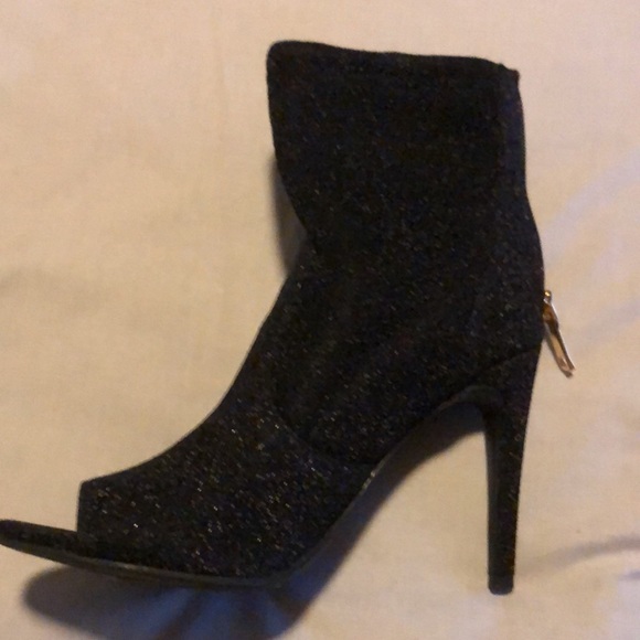 Sparkle cutie booties 🔥 - Picture 2 of 7